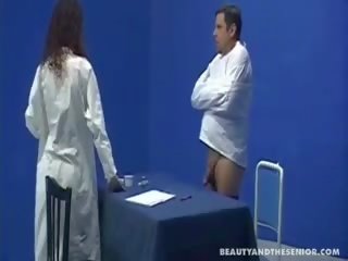 Ang caring expert