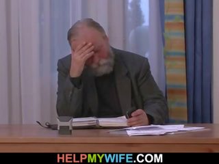 Kecses szőke feleség cucks régi férj