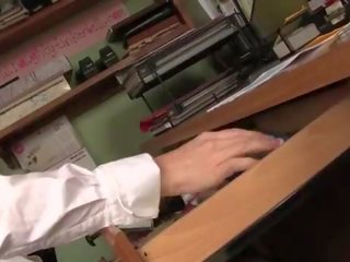 Malaki vibe babae masturbesyon, malaki pagpapasok & sekswal orgasmo. groãe insertionen