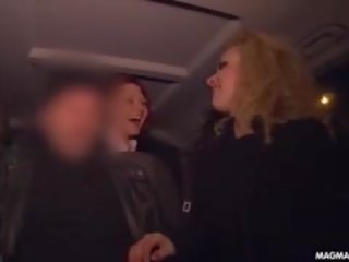 Anita tilki sucks some stranger?s hard putz shortly after flashing
