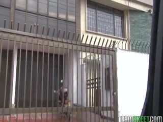 Для дорослих відео невеликої цицьки latinas