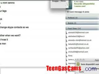 Omegle camgirl amelynek tréfa -ban meztelen csevegés